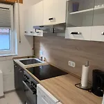 Km 4 Apartment