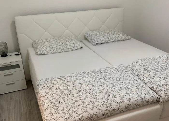 Km 4 * Wesel (North Rhine-Westphalia)